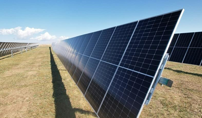 PERC から TOPCon へ: 太陽光発電技術の進化をリード